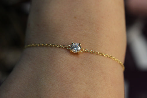 Crystal pendant bracelet