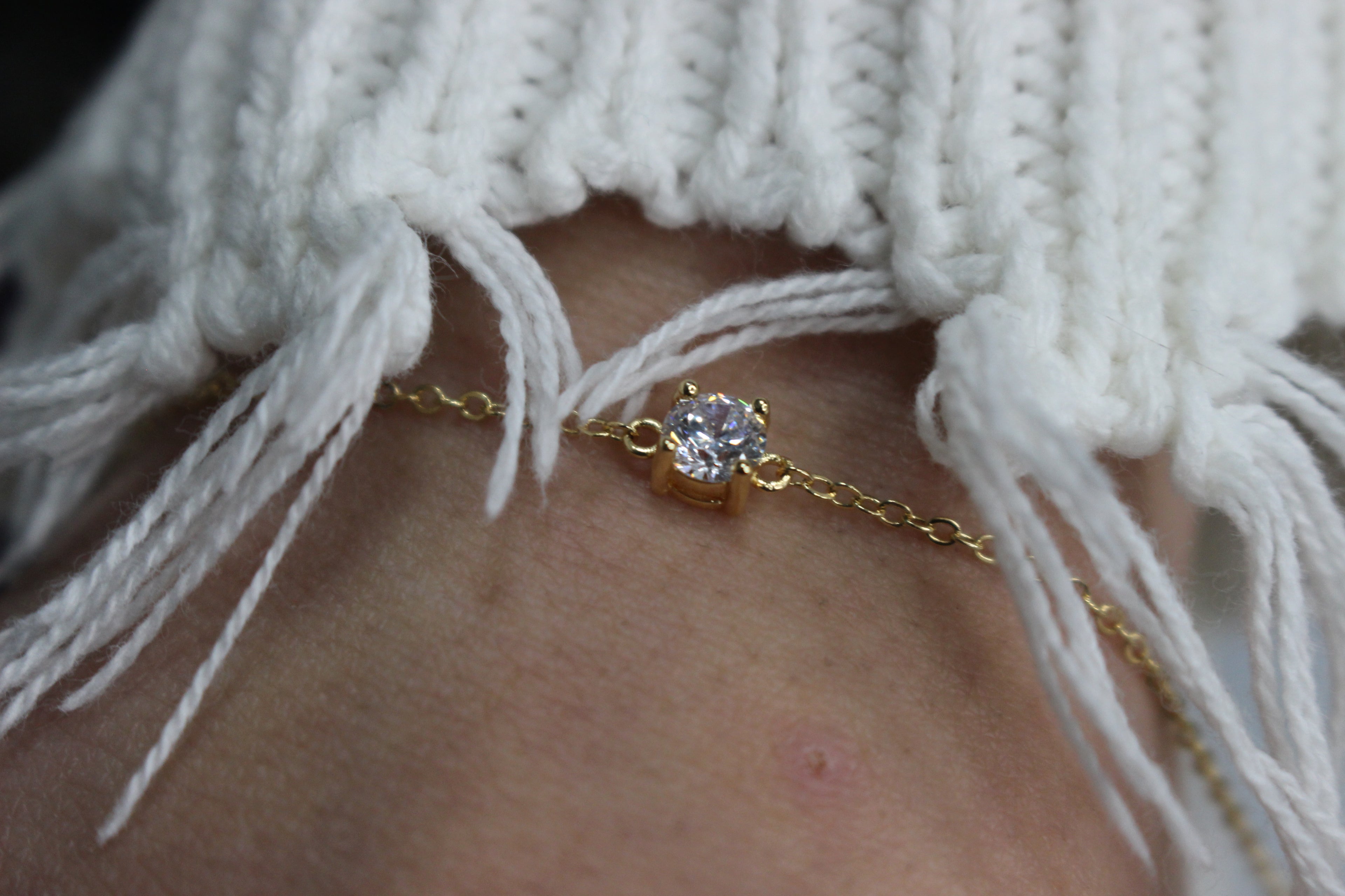 Crystal pendant bracelet