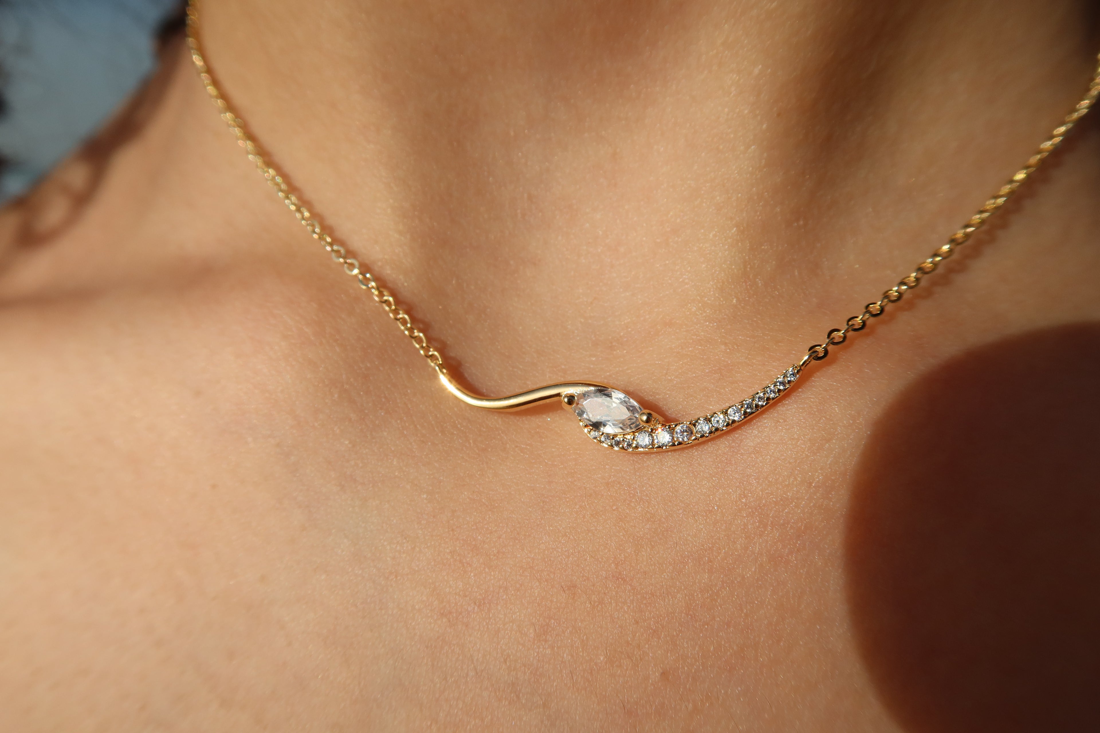 The LUNA curve necklace.