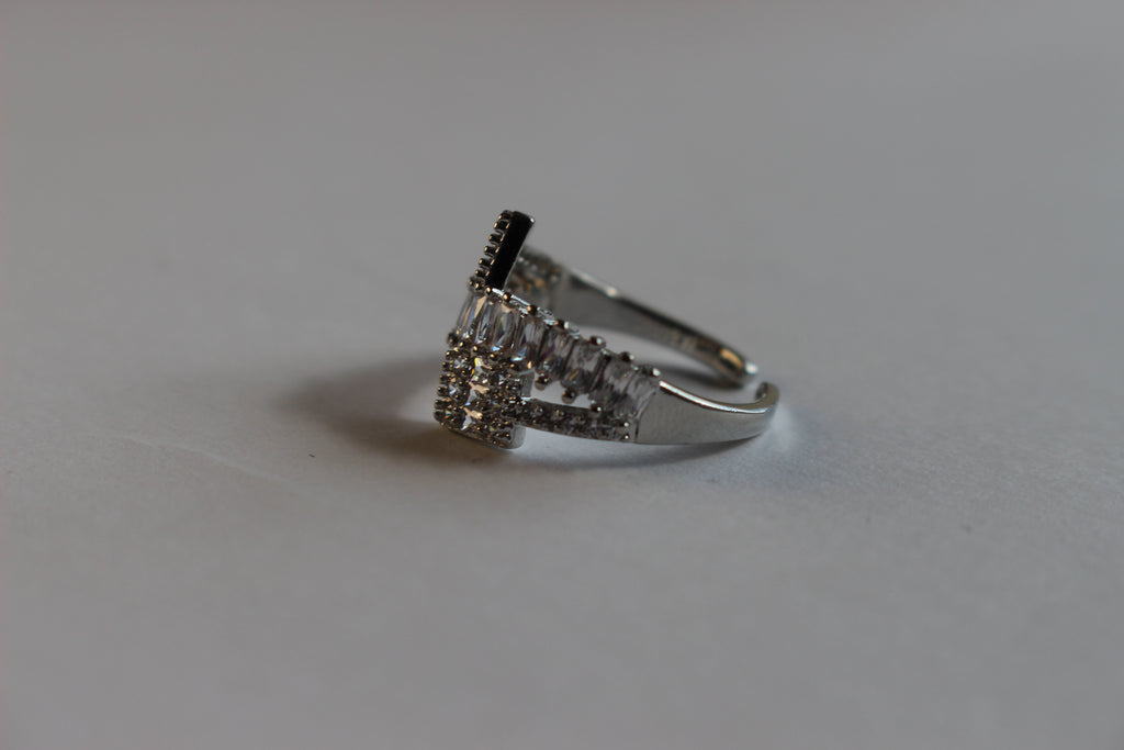 NOVA CROSS RING