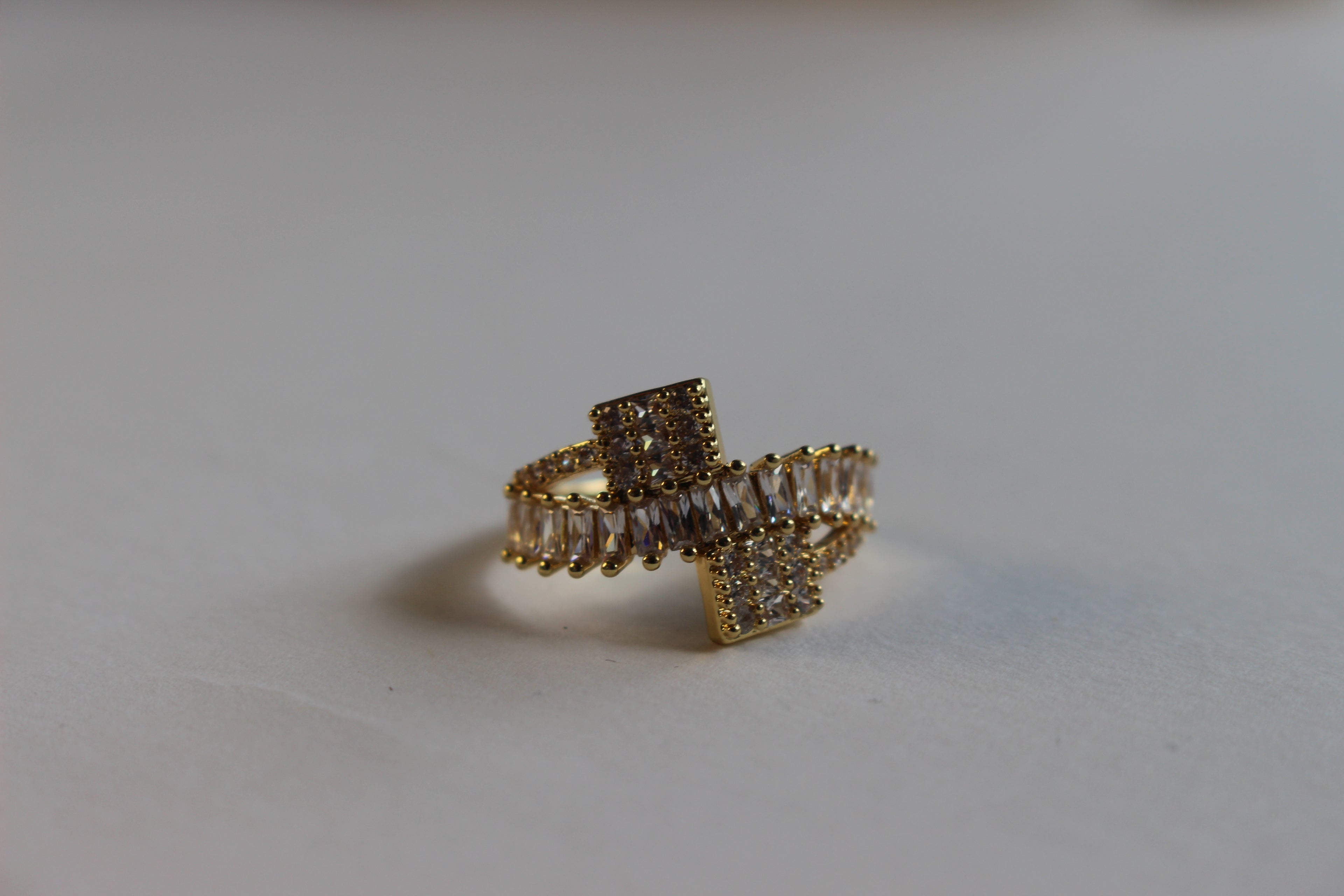 NOVA CROSS RING