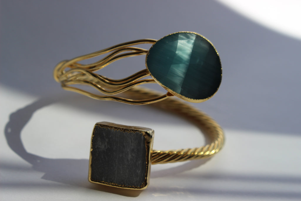 milana emerald & onyx cuff