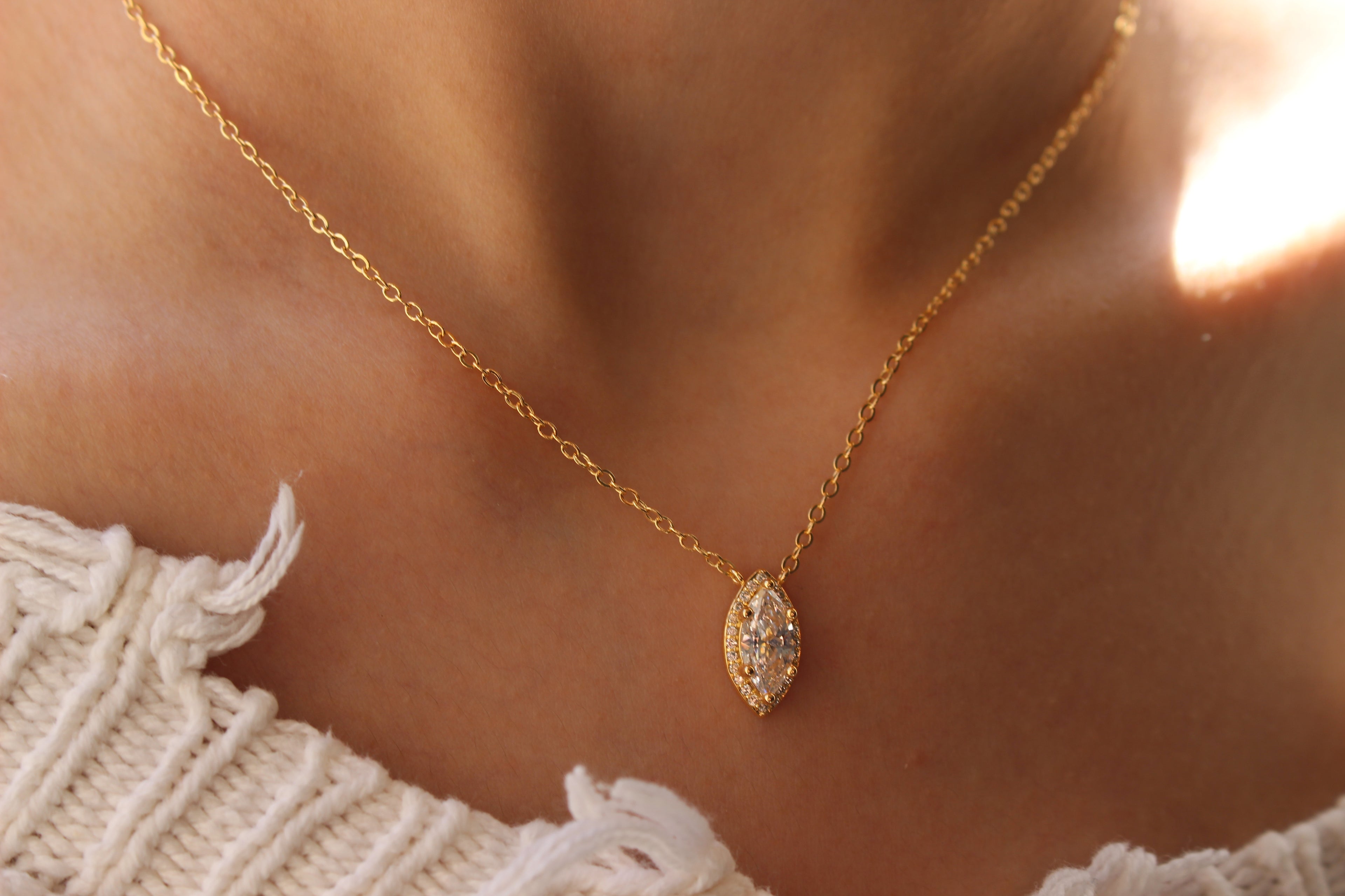 MARQUISE CRYSTAL NECKLACE