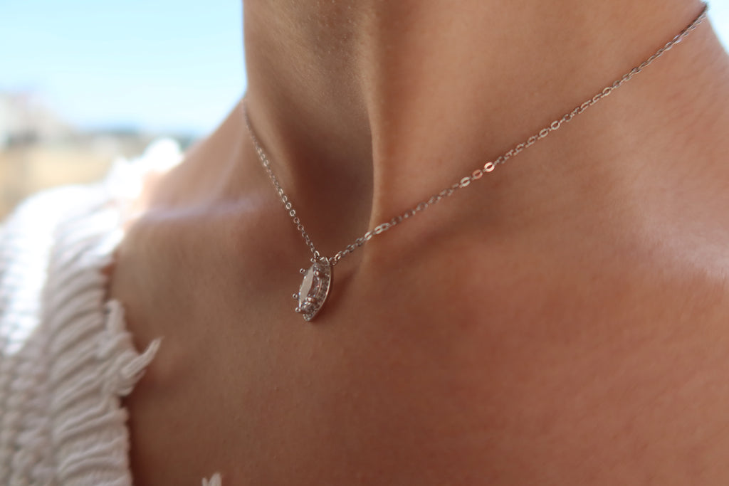 MARQUISE CRYSTAL NECKLACE -SILVER