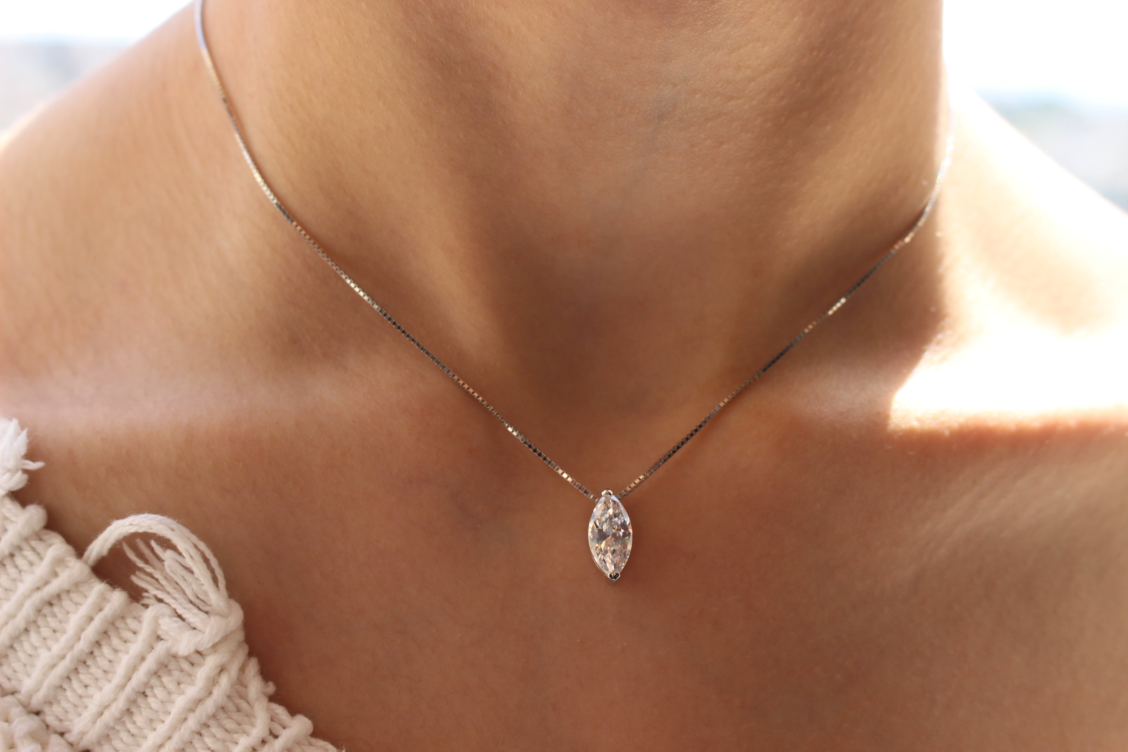 MARQUISE CRYSTAL PENDANT