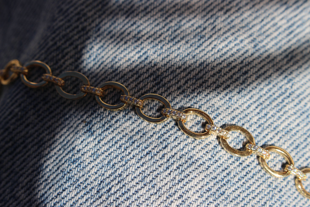 CIRCLE ZIRCON BRACELET.