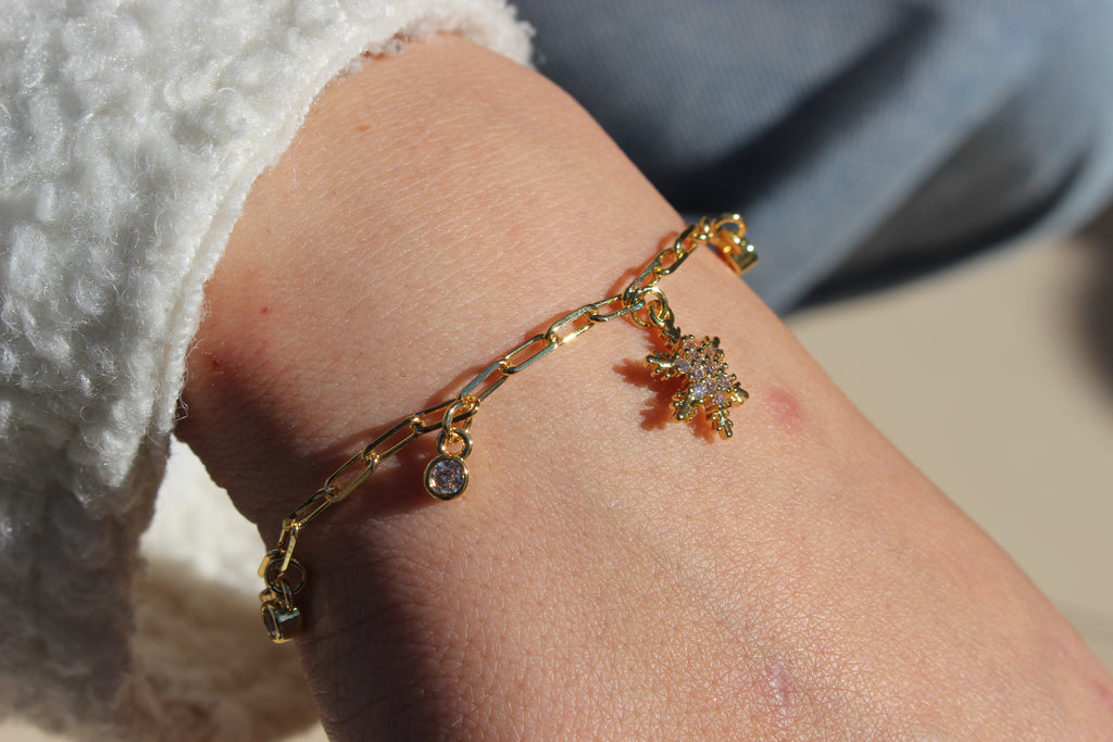 SNOWFLAKE BRACELET.