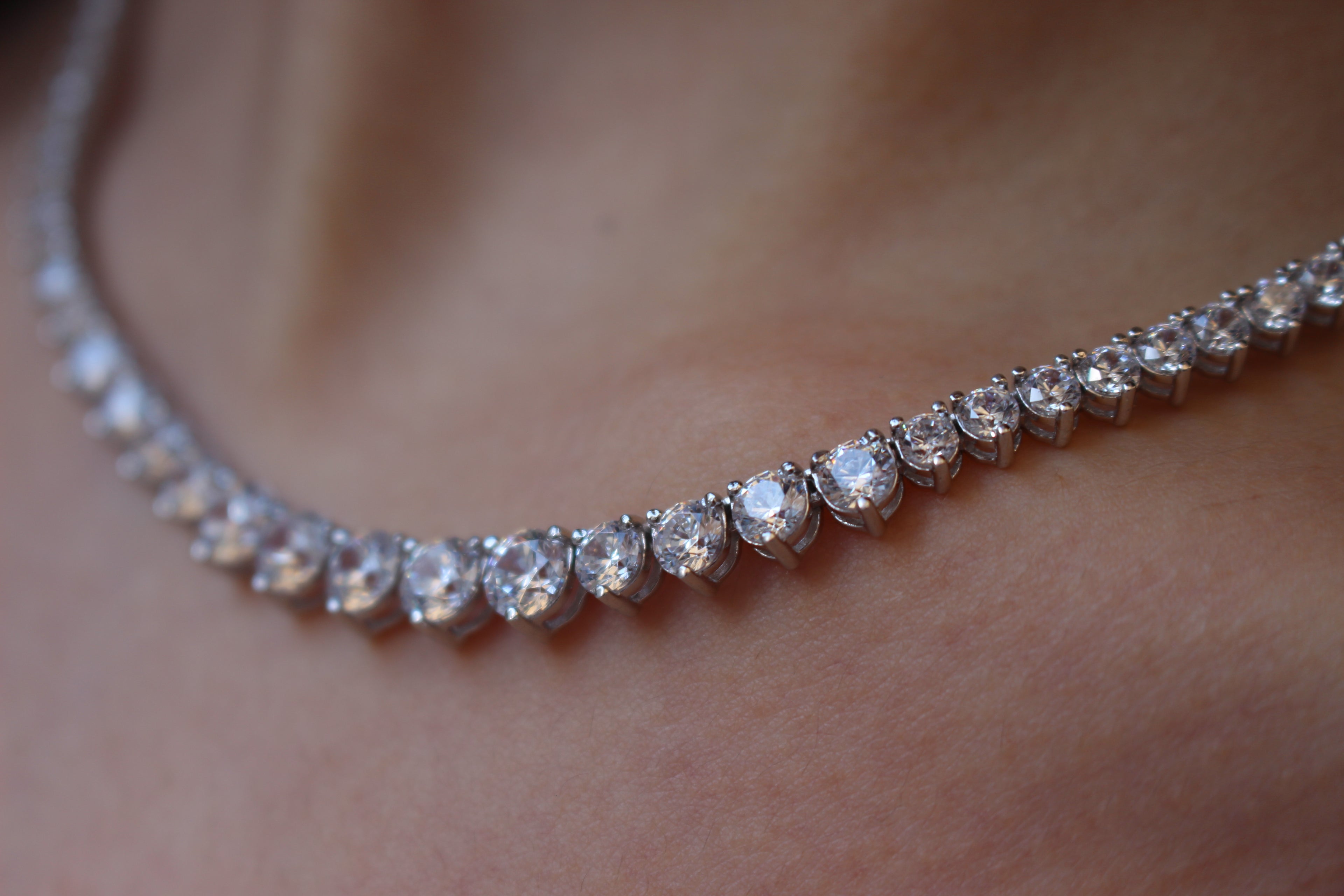 Luxury 925 Sterling Silver 5A Zircon Tennis Necklace.